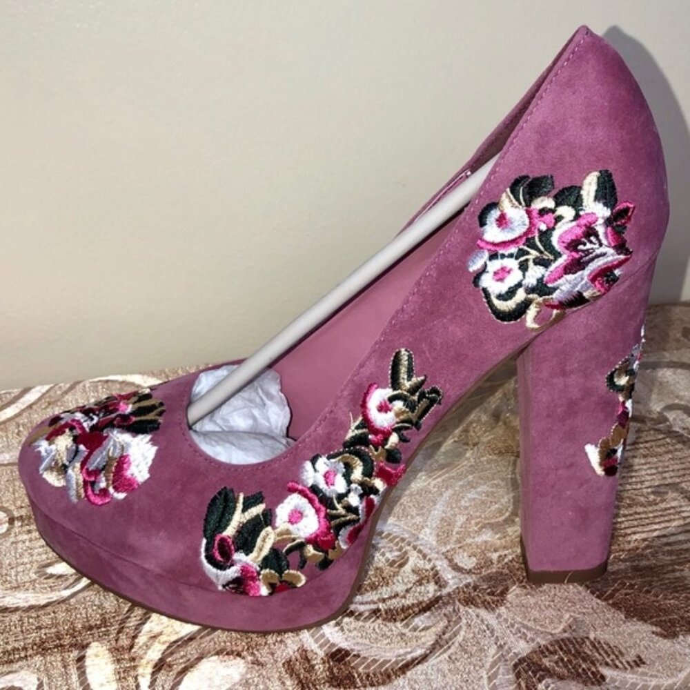 👠*NEW* MAUVE COLOR ELEGANT EMBROIDERED FLORAL FAUX SUEDE CHUNKY HEEL PLATFORMS